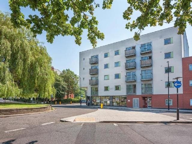 Belsize Road, London, NW6 4BE