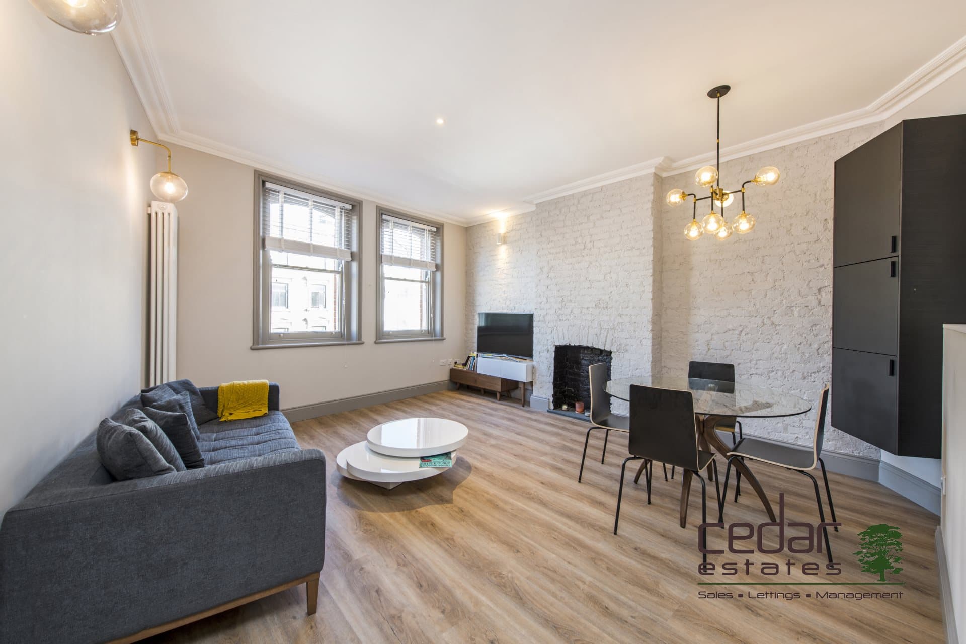 Kilburn High Road, London, NW6 7PY