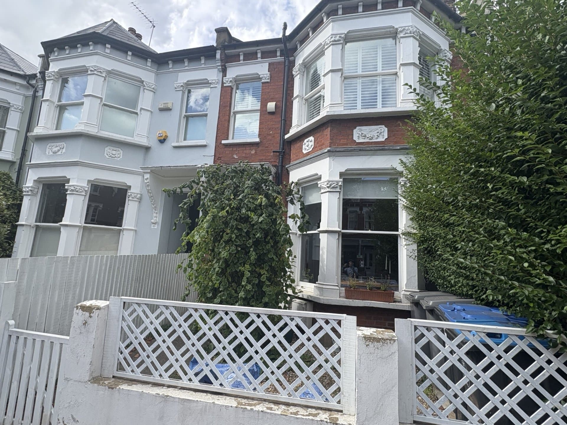 Victoria Road, Queens Park, NW6 6TD