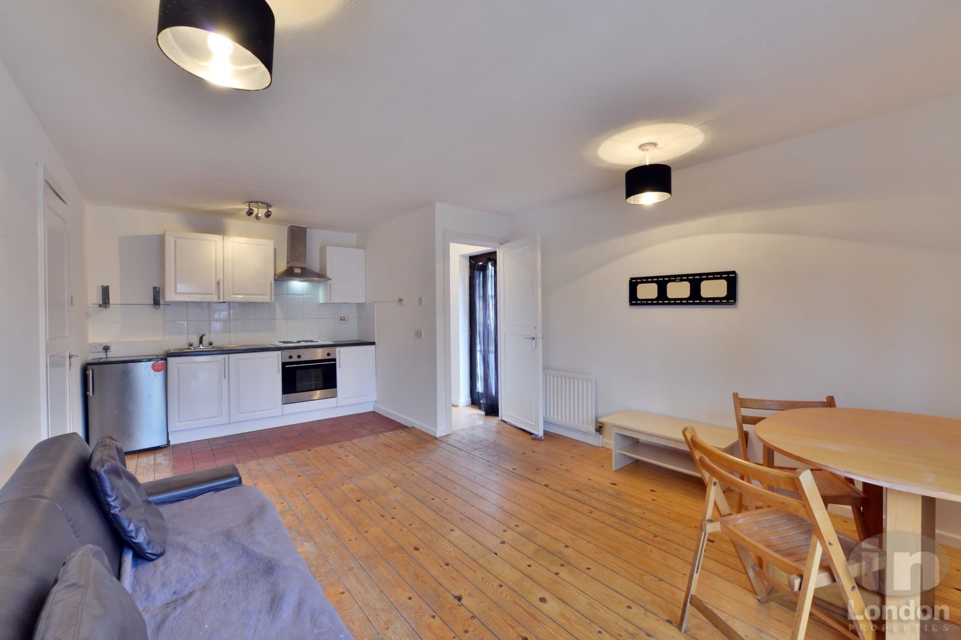Cricklewood Lane, London, NW2 1HW