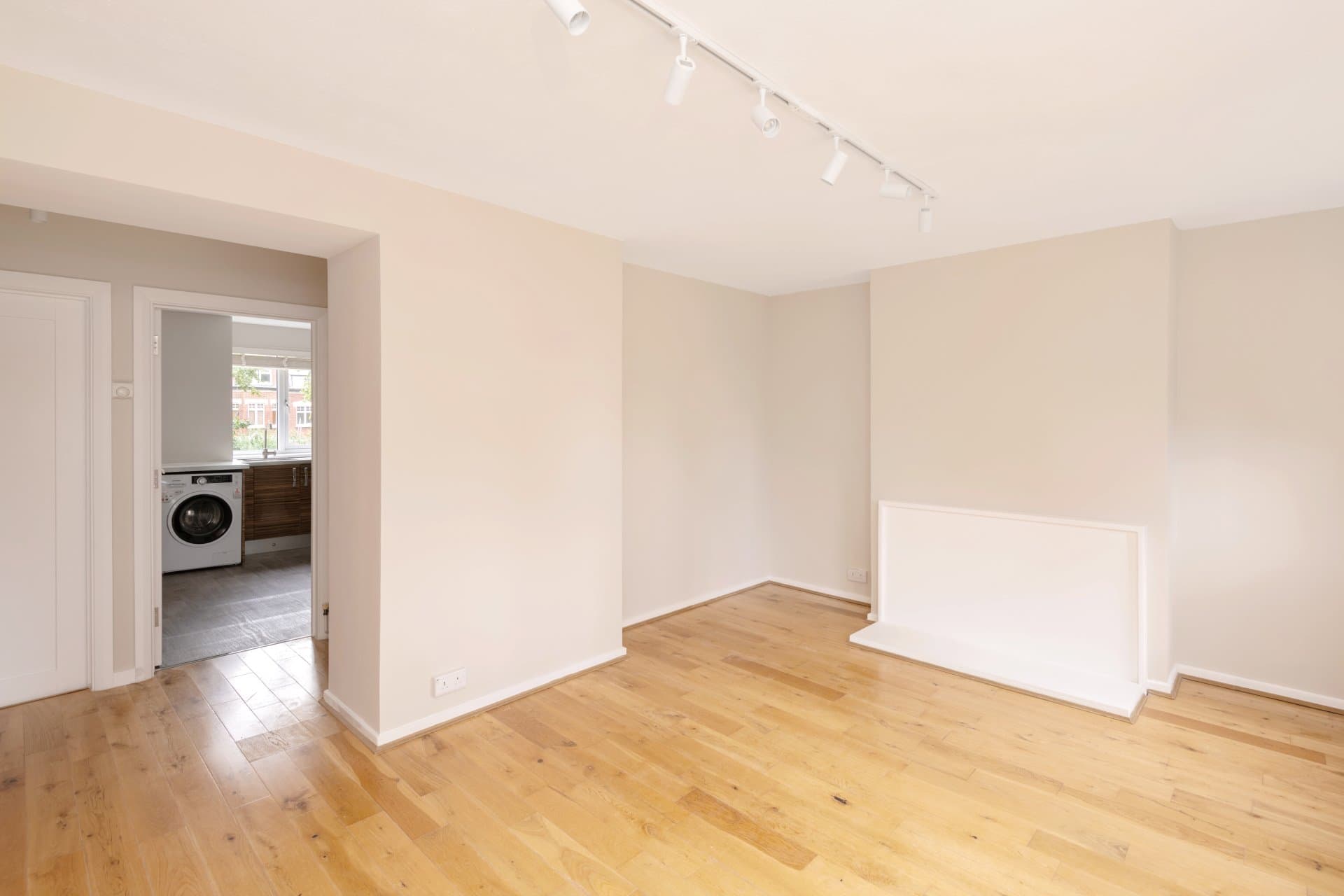 Great North Road, East Finchley, N2 0NY