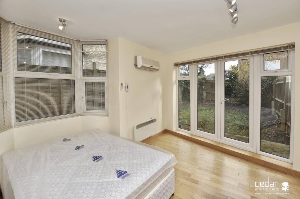 Fortune Green Road, West Hampstead, London, NW6 1DH