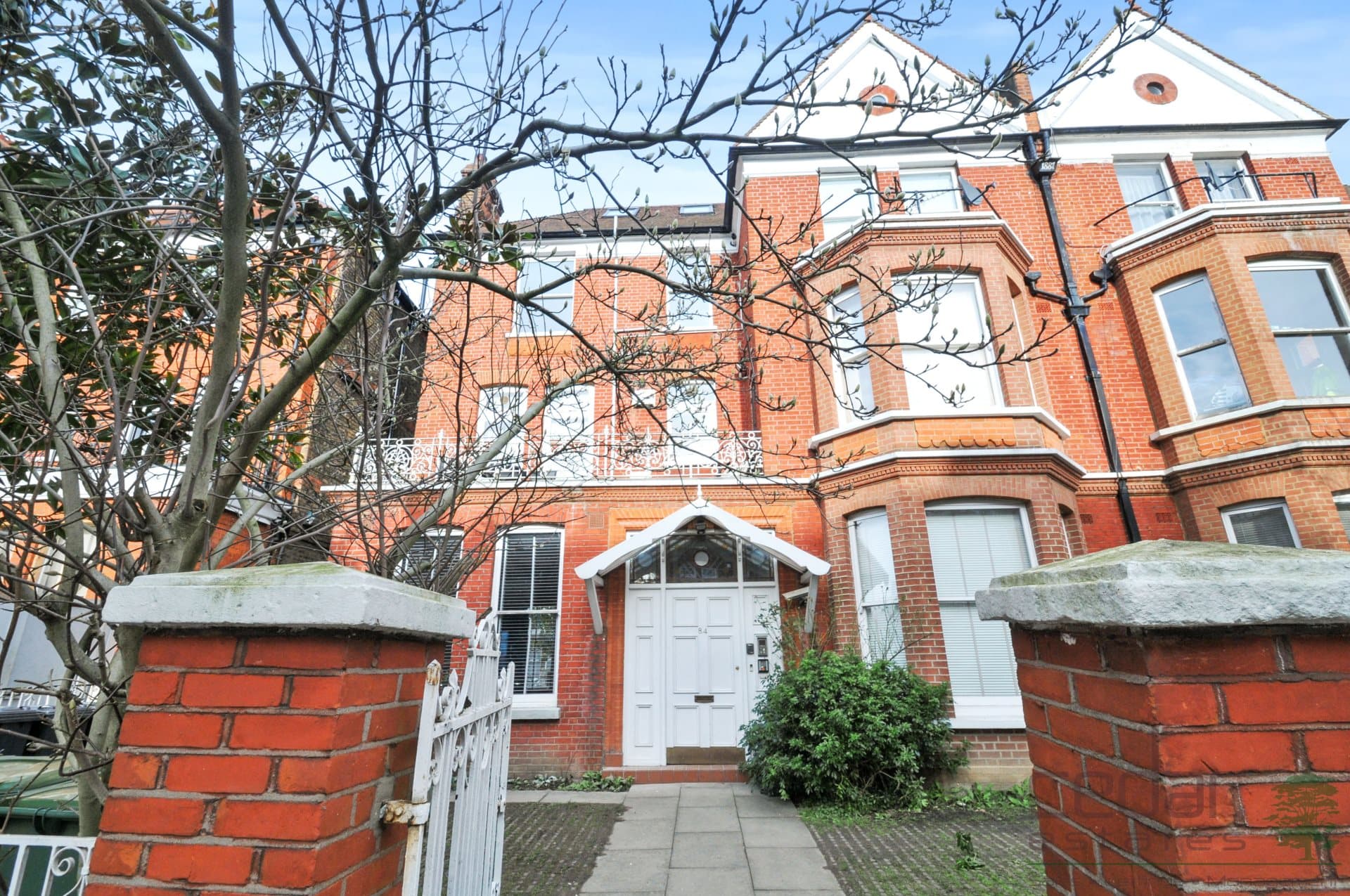 Canfield Gardens, South Hampstead, London, NW6 3EE
