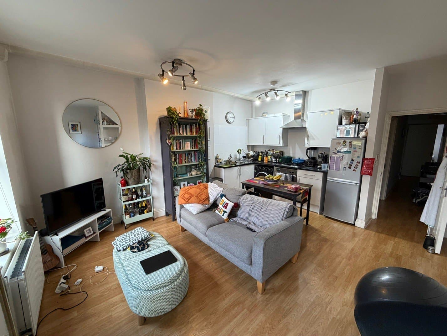 West End Lane, West Hampstead, London, NW6 1UX